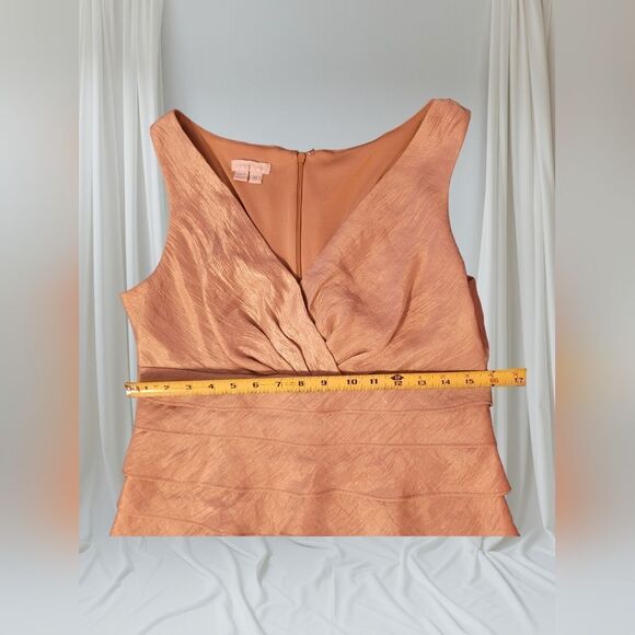 London Times Cocktail Shimmer Dress - Gold - Picture 4 of 9